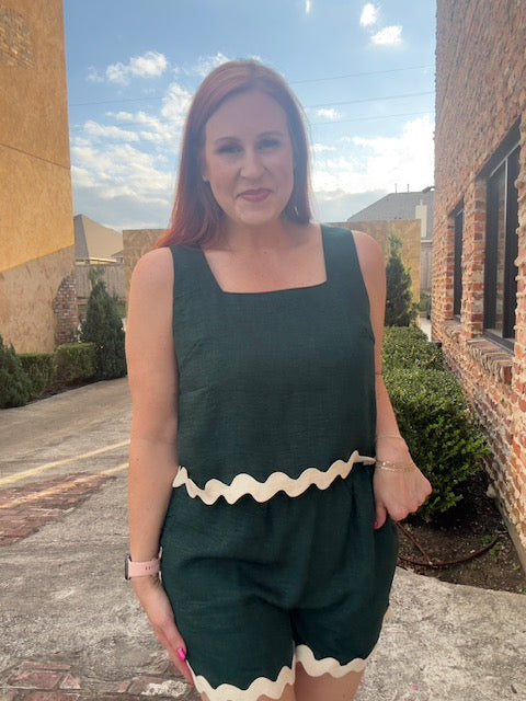 Scalloped Hunter Short