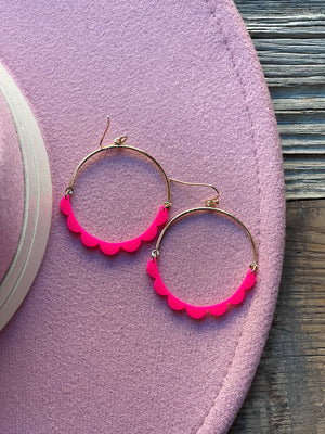 Scalloped Hoop